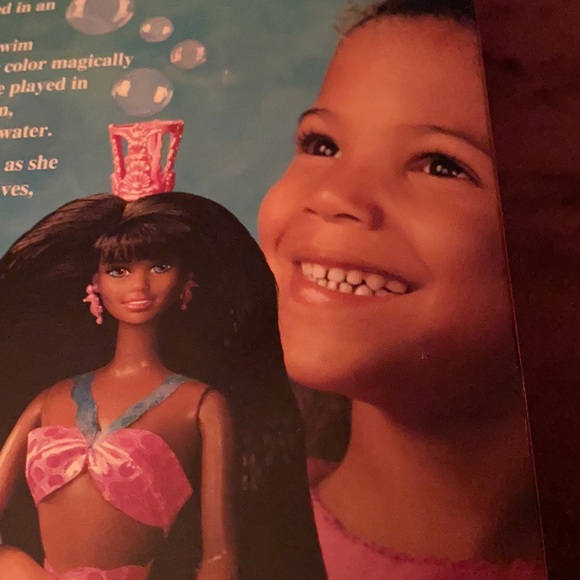 Bubbling Mermaid Barbie 1996 - Picture 4 of 8